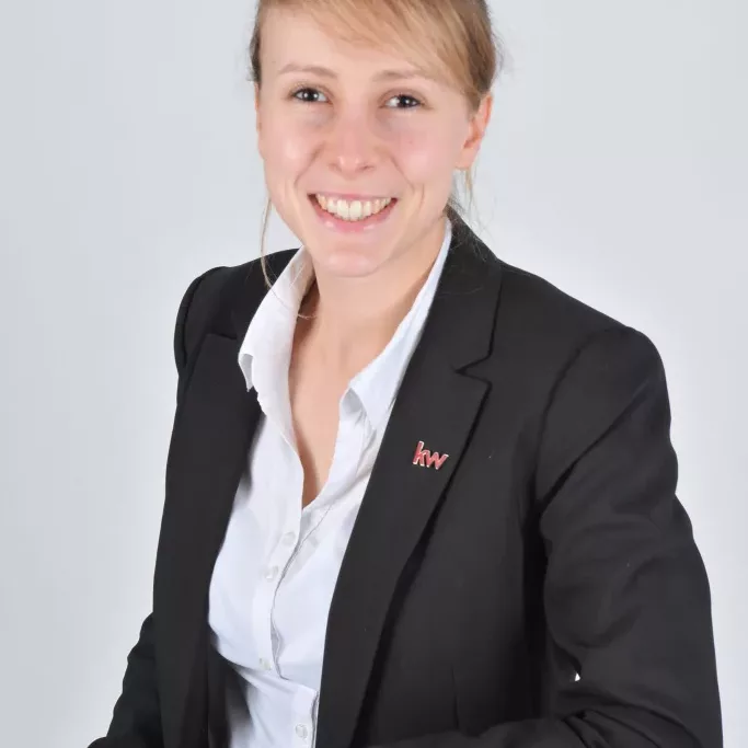 Carole EBER, Agent KW Arvern